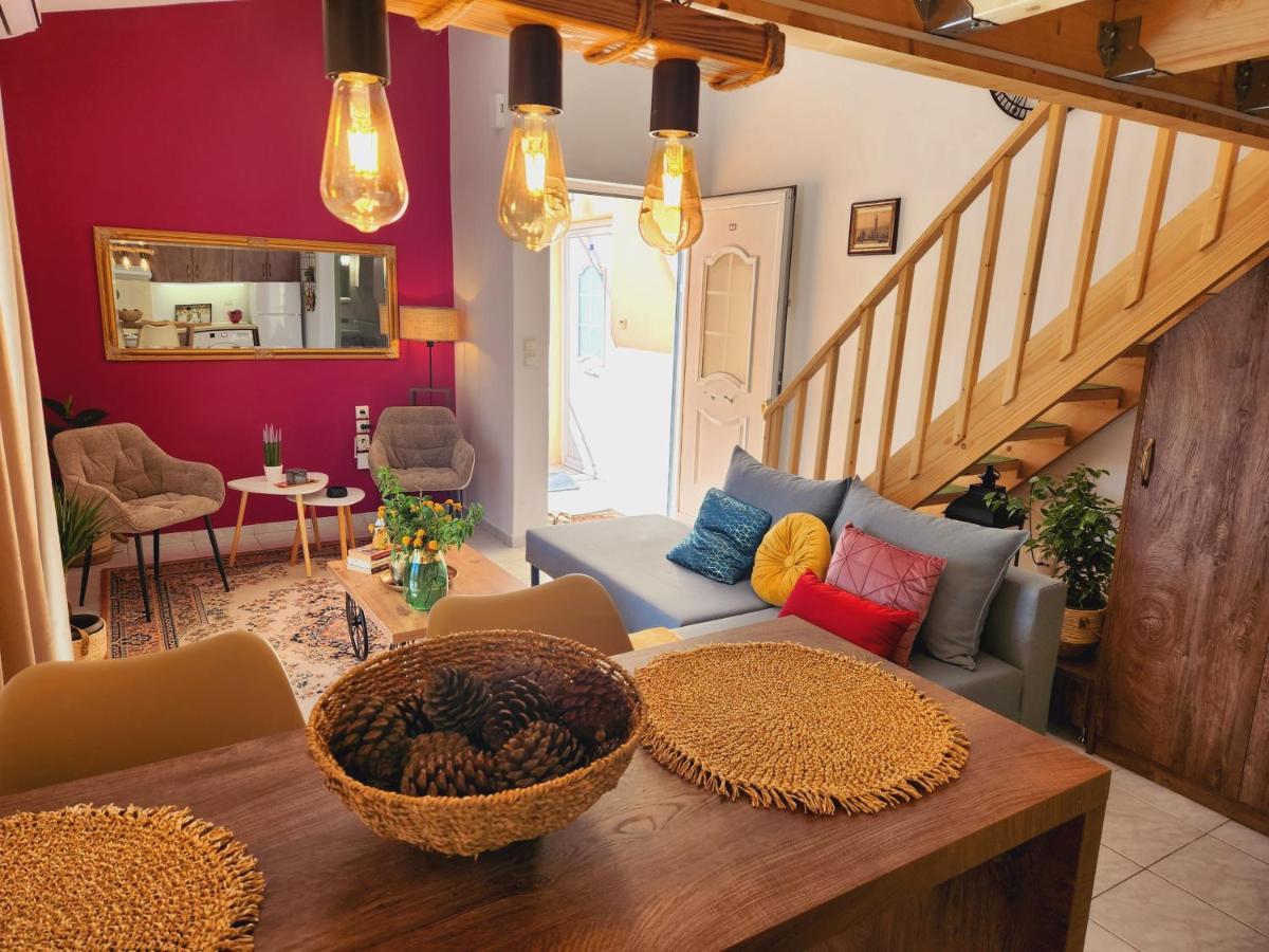 Luxury Loft Apartment Vivian Патра Екстериор снимка