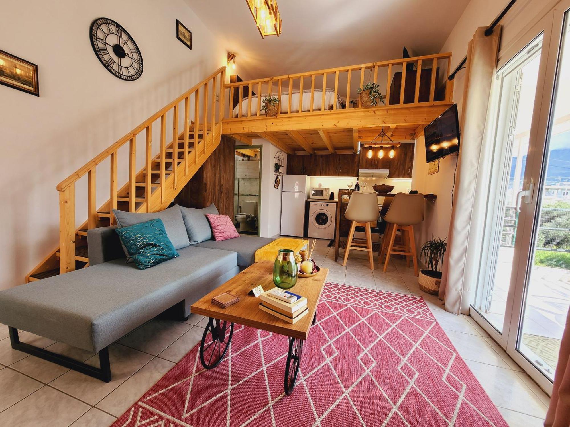 Luxury Loft Apartment Vivian Патра Екстериор снимка